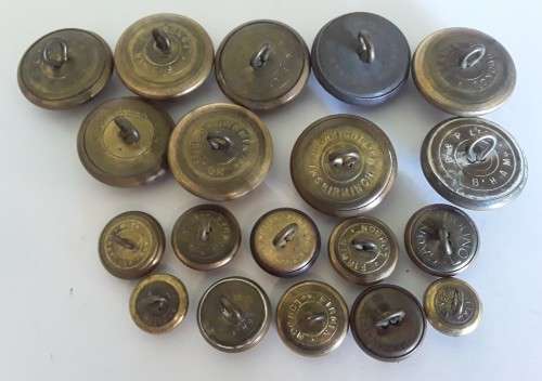 Set Of 19 WW2 South African Artillery Buttons. (Set 2 of 2).