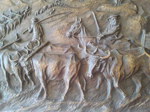 Vintage Large Syroco Wood `Groot Trek` Eeufees Plaque By V. Ivanoff.
