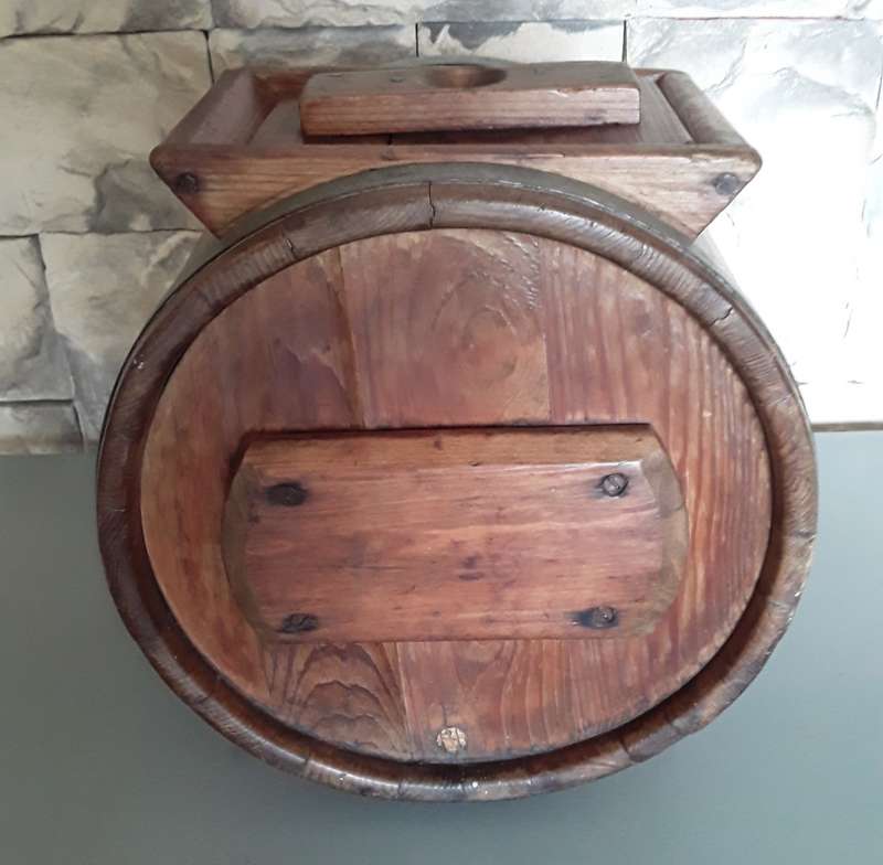 Antique Wooden Barrel Butter Churn.  Excellent Condition.