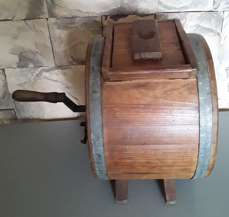 Antique Wooden Barrel Butter Churn.  Excellent Condition.