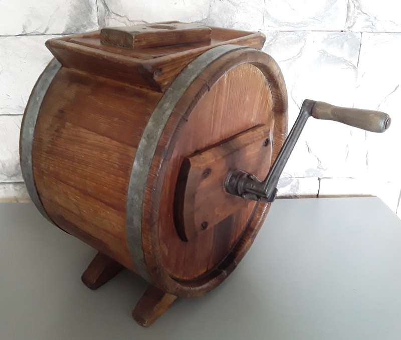 Antique Wooden Barrel Butter Churn.  Excellent Condition.