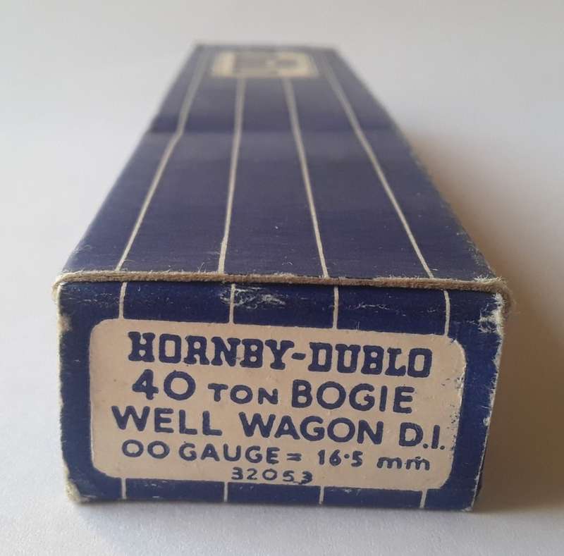 Hornby Dublo 40-Ton Bogie Well-Wagon, BR No : 32053. Mint in box.