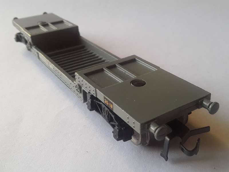Hornby Dublo 40-Ton Bogie Well-Wagon, BR No : 32053. Mint in box.
