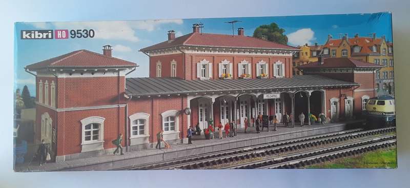 Kibri `Feldafing Station` Kit. HO Scale. No : 9530. 64 x 19 x 17cm. Mint in box.