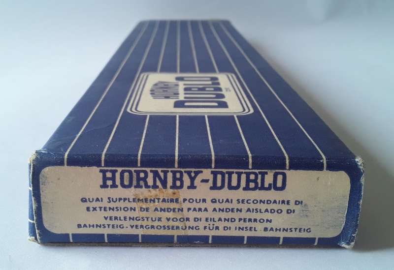 Hornby Dublo D1 Metal Island Platform Extension. No : 32110. Mint In Box.