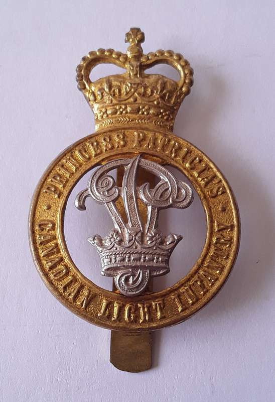 Princess Patricia`s Canadian Light Infantry Cap Badge. Slide Intact.