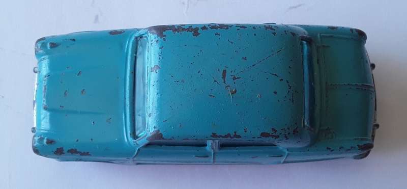 Vintage Corgi Toys Die Cast Austin Cambridge. No : 201.
