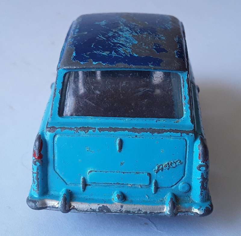 Vintage Corgi Toys Die Cast Austin A.40. No : 216.