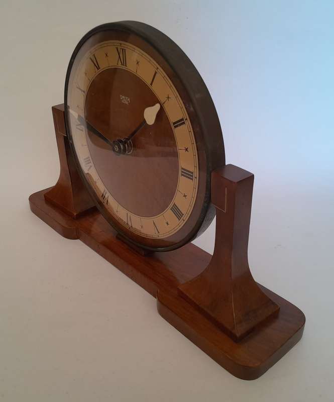 1940`s Smith Sectric Mantel Clock With Quartz Movement. See Description.