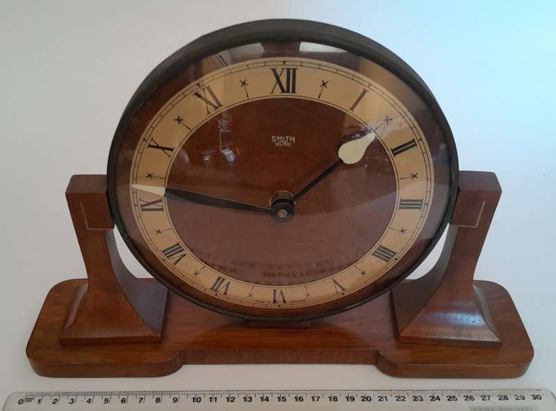 1940`s Smith Sectric Mantel Clock With Quartz Movement. See Description.