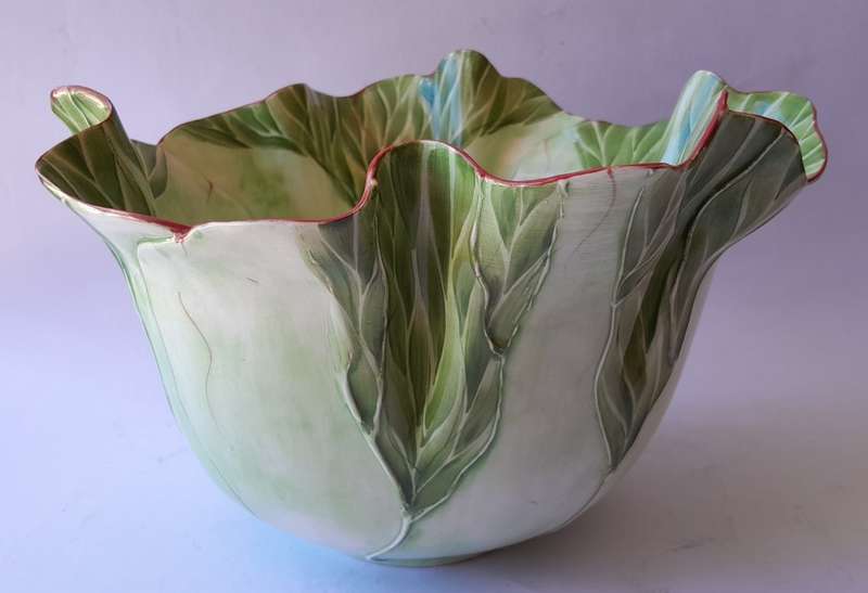`Mustardseed & Moonshine Originals` Art Studio `Lettuce` Ceramic Bowl. Diam : 26 cm.