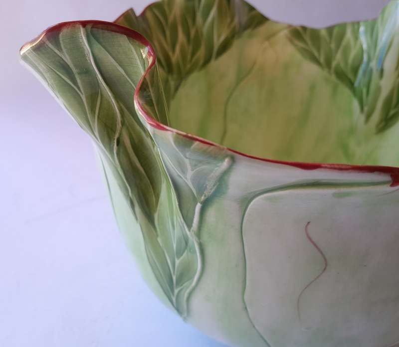 `Mustardseed & Moonshine Originals` Art Studio `Lettuce` Ceramic Bowl. Diam : 26 cm.
