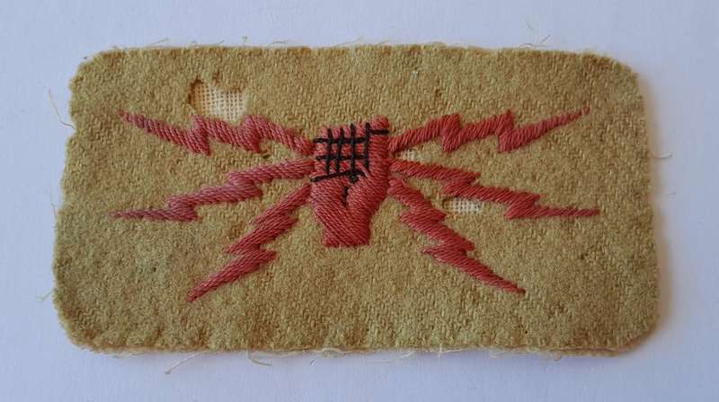 WW2 SA Airforce Wireless Operator Cloth Badge.