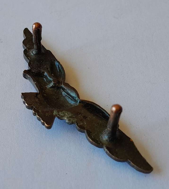 WW2 SA Airforce Eagle Badge. Compressed Lugs.