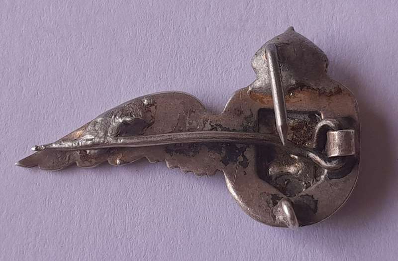 Very Rare Solid Silver WW2 SA Airforce Navigator Mess Dress Lapel Badge.