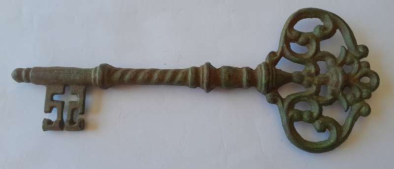 Huge Antique Cast Iron Cathedral Door Key With Great Verdigris Patina. Length : 28 cm.