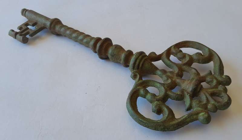 Huge Antique Cast Iron Cathedral Door Key With Great Verdigris Patina. Length : 28 cm.