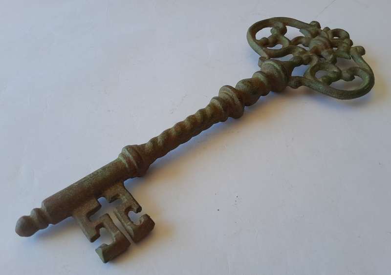 Huge Antique Cast Iron Cathedral Door Key With Great Verdigris Patina. Length : 28 cm.