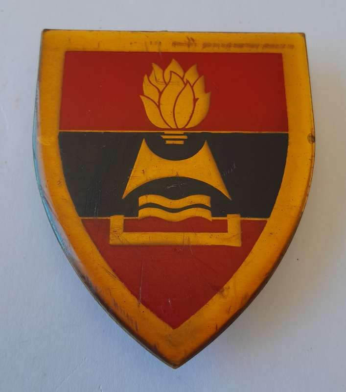 SADF 2 Field Engineer Regiment Metal Shoulder Flash. All Pins Intact.