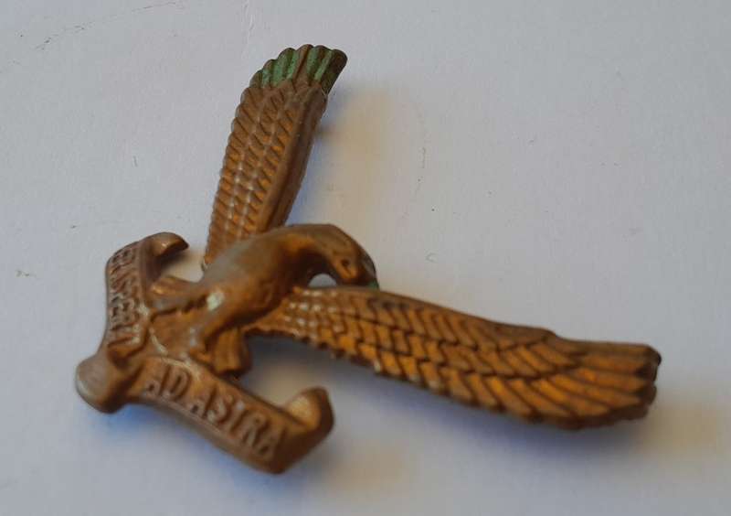 Early SA Air Force Badge Set. Cap And 2 x Collar. `Per Aspera Ad Astra`.