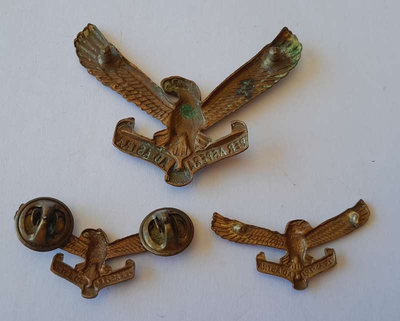 Early SA Air Force Badge Set. Cap And 2 x Collar. `Per Aspera Ad Astra`.