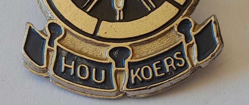 Vintage Metal And Enamel Voortrekker `Hou Koers` Badge. Larger Type.  Lugs Intact.