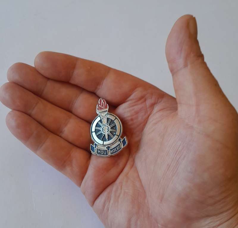 Vintage Metal And Enamel Voortrekker `Hou Koers` Badge. Larger Type.  Lugs Intact.
