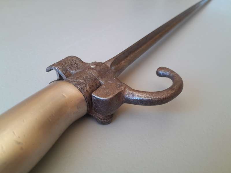 Original French WWI Lebel M1886 Nickel Handle Cruciform Épée Bayonet (First Pattern).