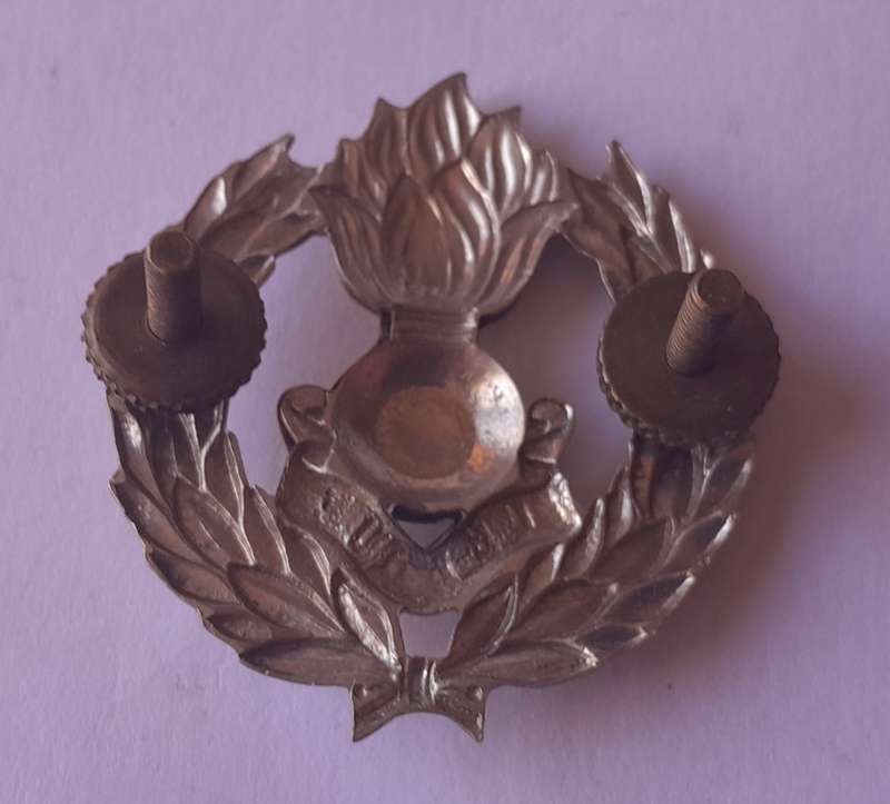 SADF Engineer Corps Cap Badge.  Lugs Intact.