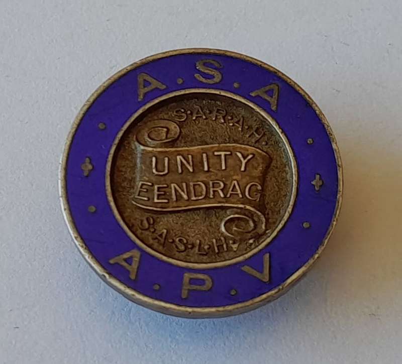 Solid Silver SA Railways And Harbours `A.S.A. / A.P.V.` Unity Badge.