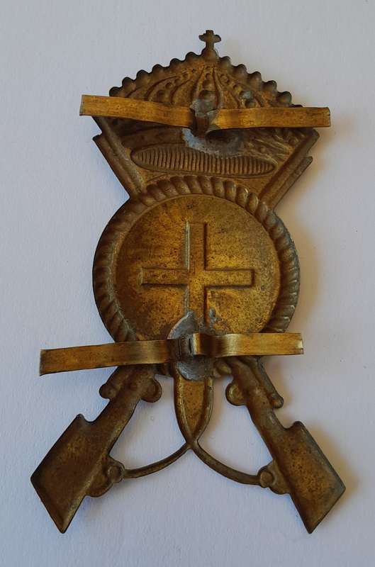 WW2 Italian Fascist Fanteria (Infantry) Cap Badge.