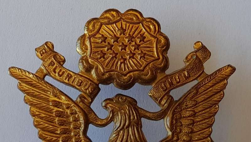WW2 US Air Force Officer`s Cap Badge.