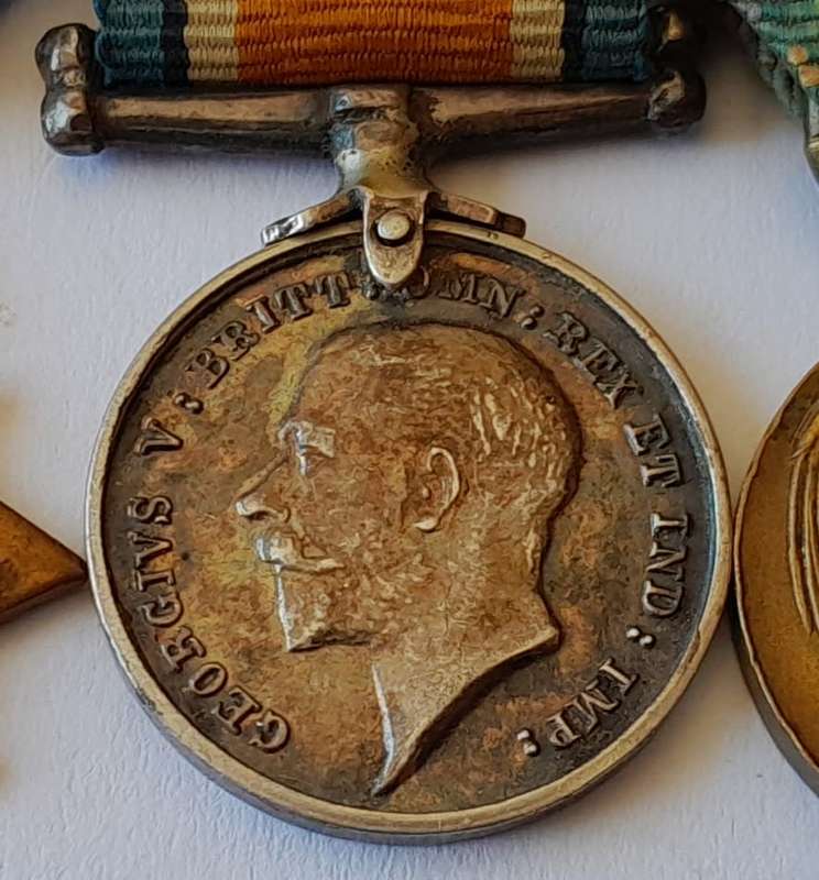 WW1 Miniature Medal Group with MiD Oak Leaf Clasp. Pin Intact.