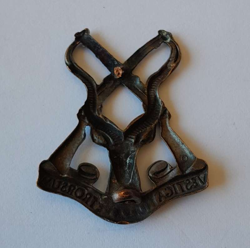 WW2 SA First Mounted Commando Regiment Badge. 1 Lug Intact.