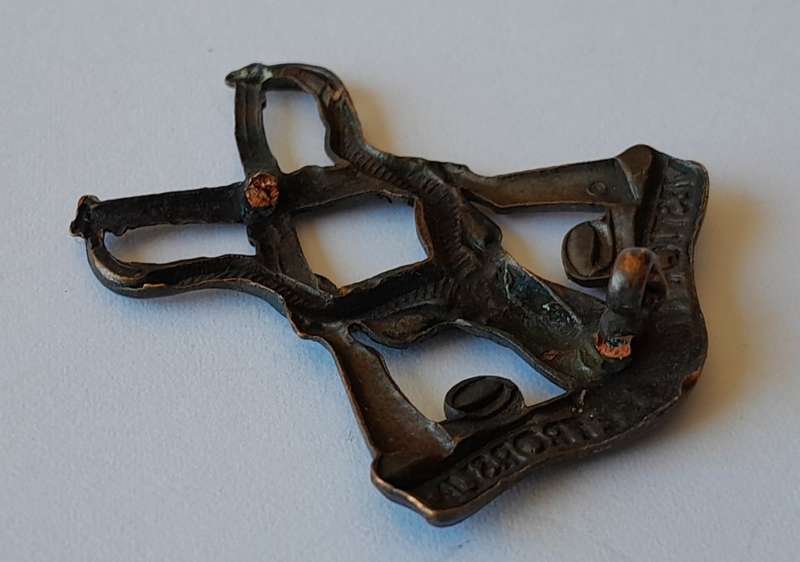 WW2 SA First Mounted Commando Regiment Badge. 1 Lug Intact.