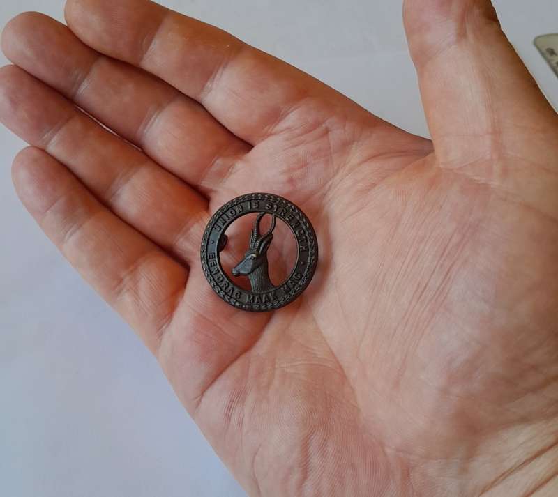 WW2 SA Infantry Badge. `Union Is Strength / Eendrag Maak Mag`. Lugs Intact.
