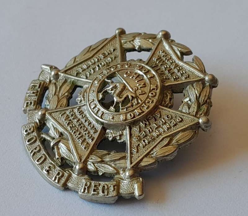 Early The Border Regiment Collar Badge. Lugs Intact.