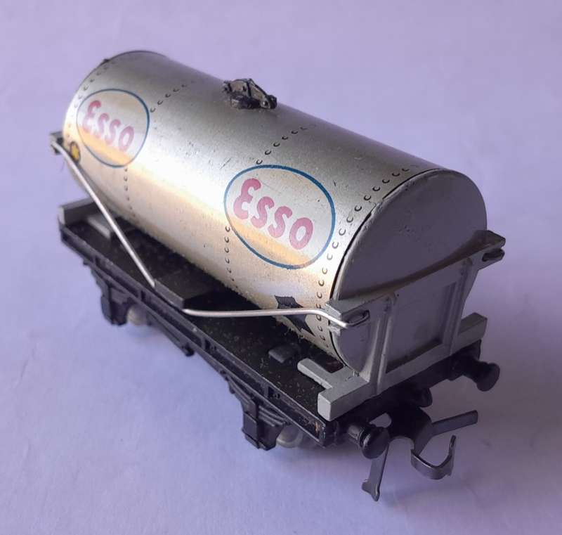 Hornby Dublo D1 Tank Wagon. `ESSO`. No : 32081. Boxed. (Last one).