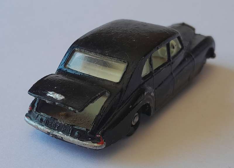Lesney Matchbox `Rolls Royce Phantom V (No 44)`. 1964-1966.