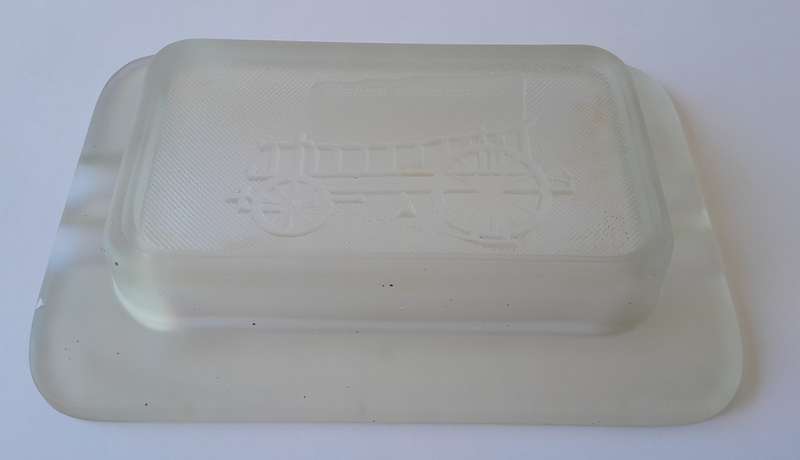 Rare Large `1838-1938 Voortrekker Eeufees` Frosted Glass Ashtray. Excellent Condition. 17 x 11.5 cm.