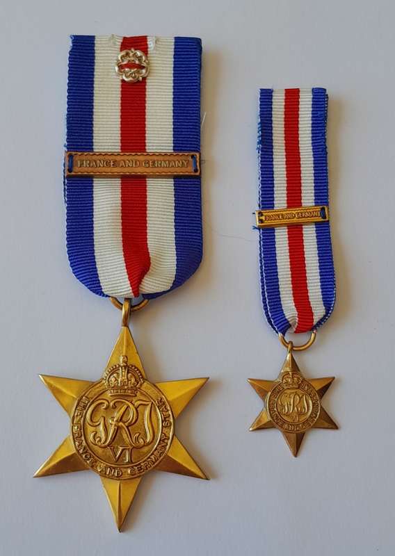 WW2 France and Germany Star Medal Set. Full-Size And Miniature. Unnamed.