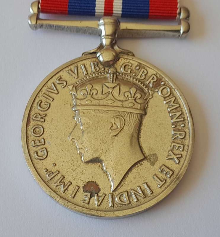 WW2 1939-1945 War Medal Set. Full-Size And Miniature. Unnamed.