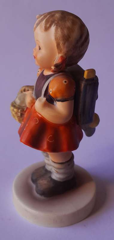Hummel `School Girl` Figurine. 1960-1972.