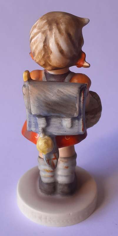 Hummel `School Girl` Figurine. 1960-1972.