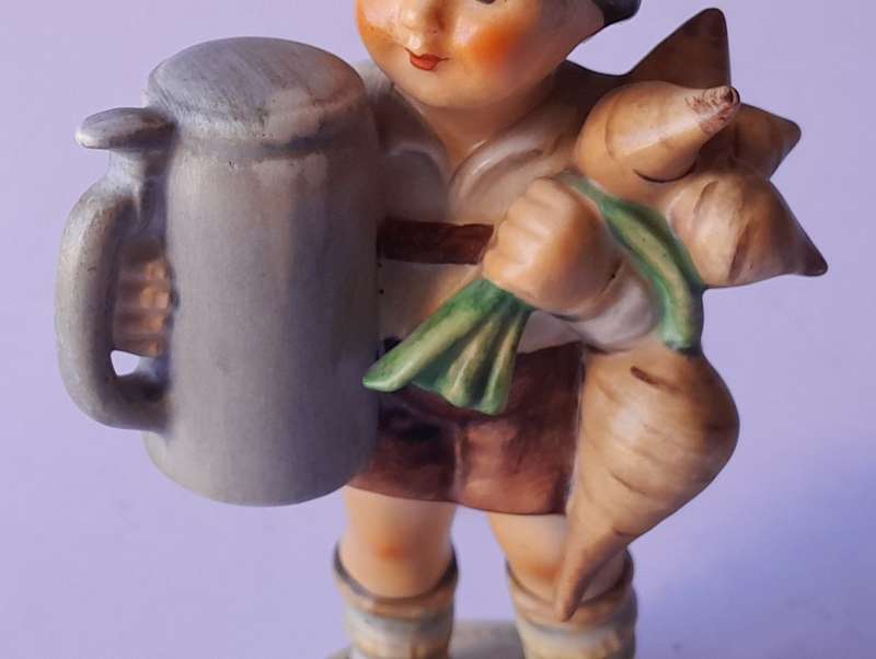Hummel `For Father` Figurine. 1960-1972.