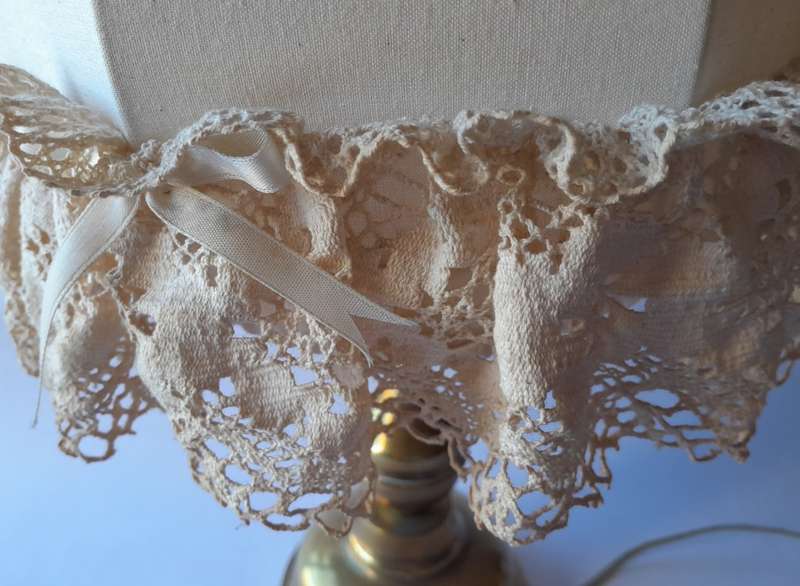 Vintage Country Cottage Brass Lamp With Embroidered Shade. Working.