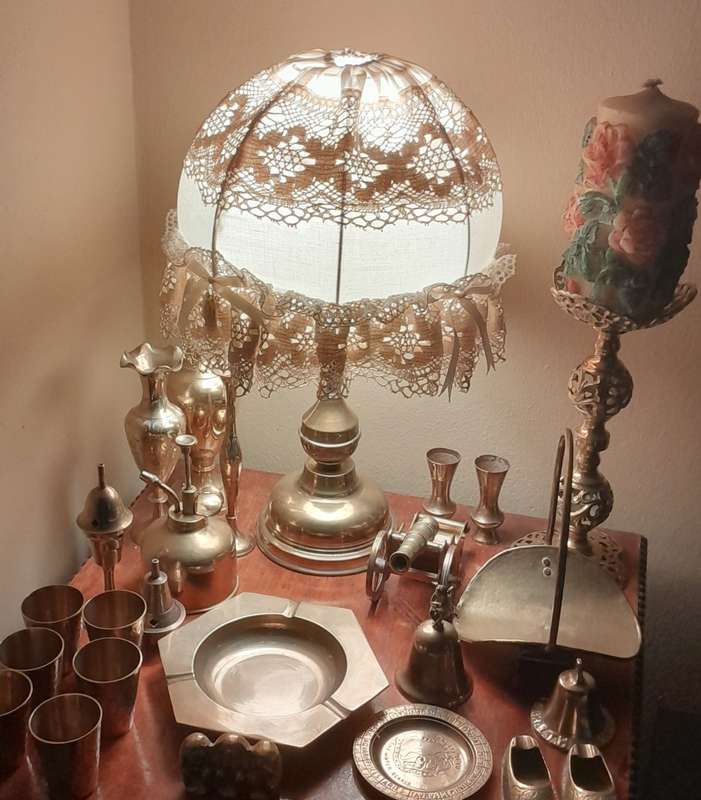 Vintage Country Cottage Brass Lamp With Embroidered Shade. Working.