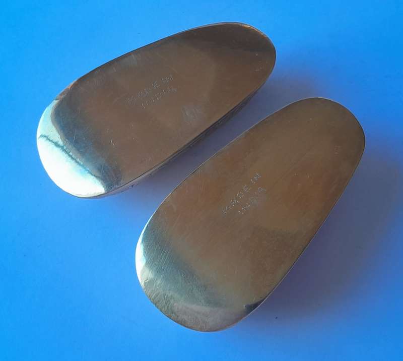 Pair Of Vintage Engraved Brass Shoe Ashtrays. 8.5 cm.