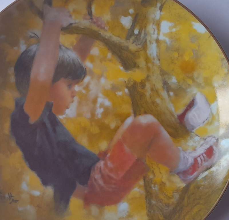 Vintage Plate By Viletta. `Monkey Business` By Artist `Thornton Utz`. Signed And Dated. 22 cm.
