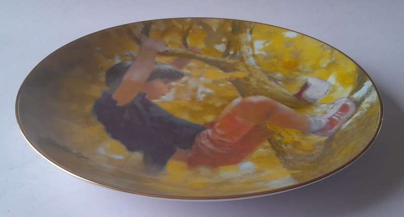 Vintage Plate By Viletta. `Monkey Business` By Artist `Thornton Utz`. Signed And Dated. 22 cm.